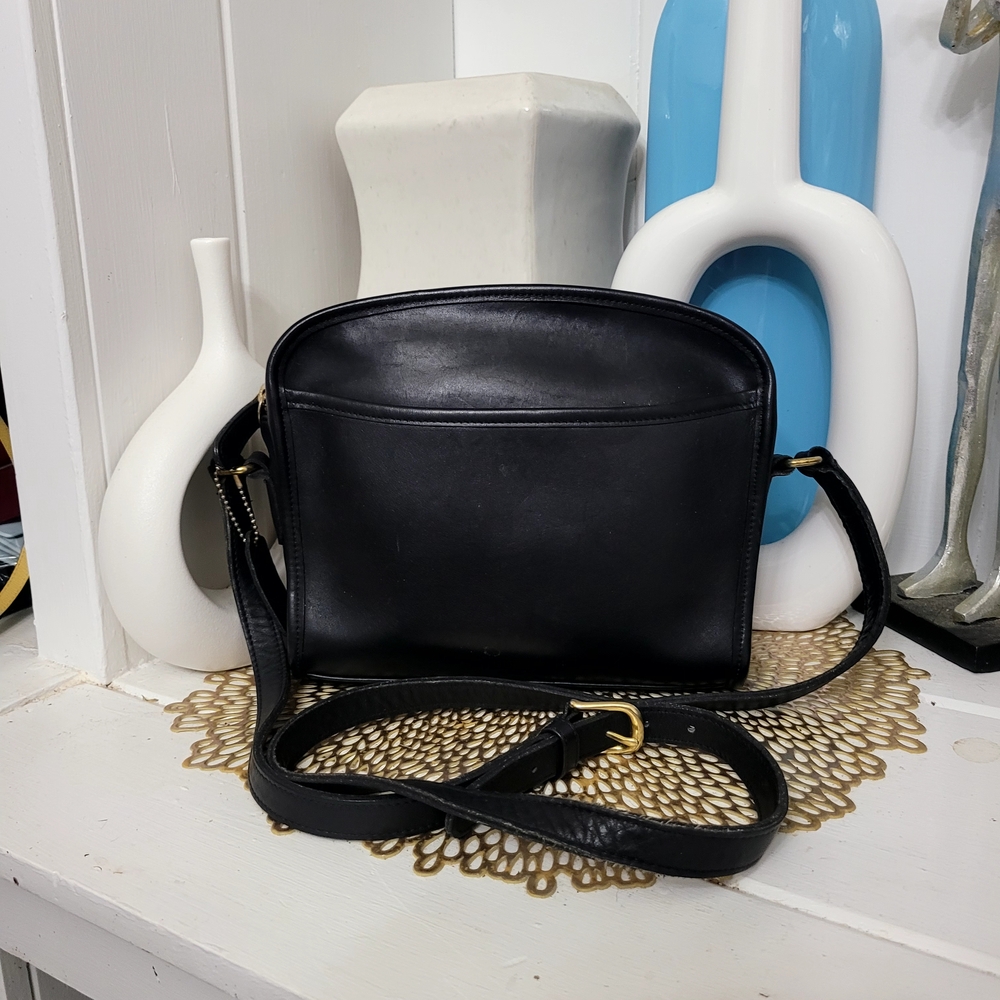 Vintage Coach Metropolis Zip Black Leather Crossbody Bag